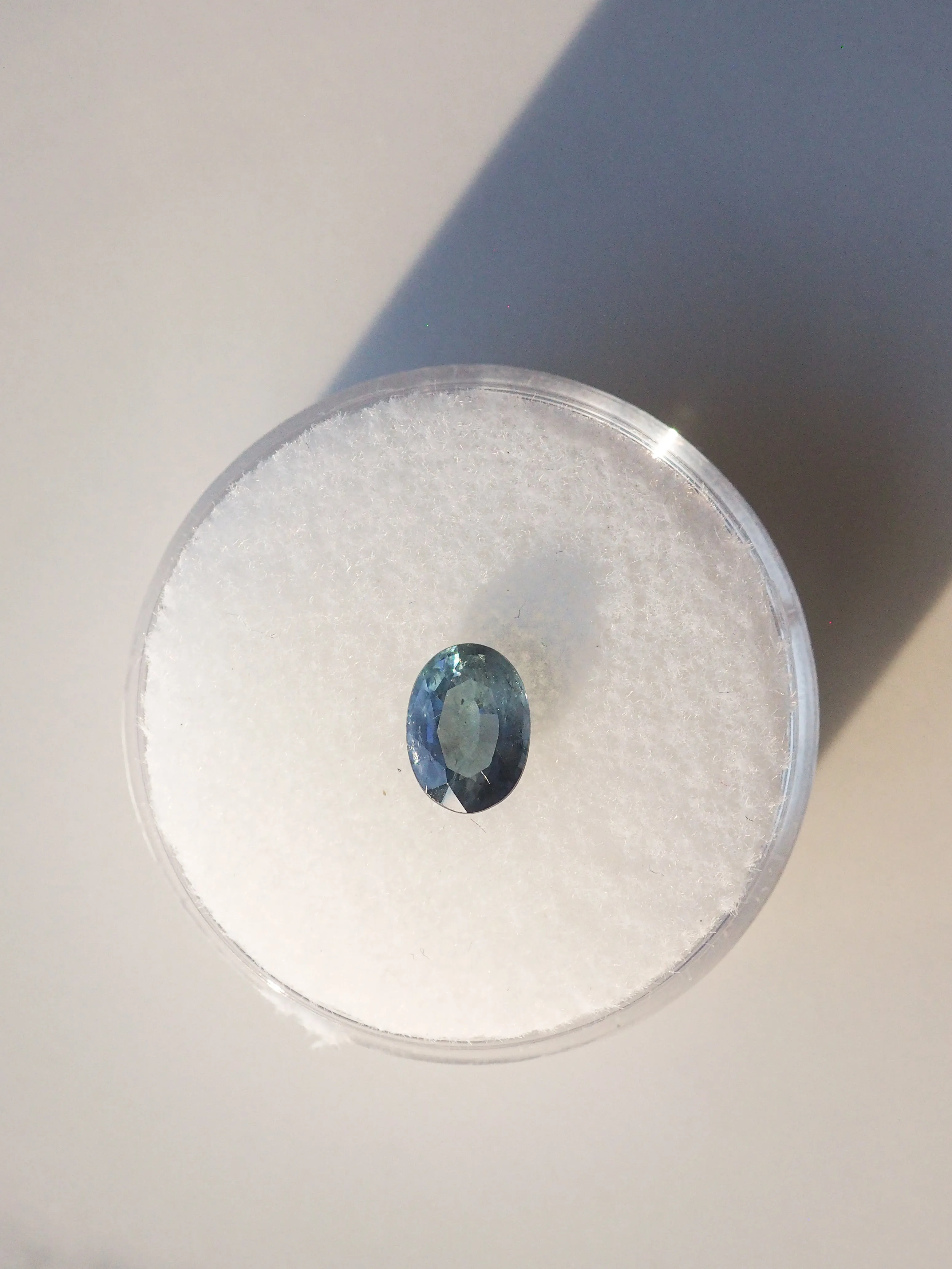 1.04 CT OVAL SAPPHIRE