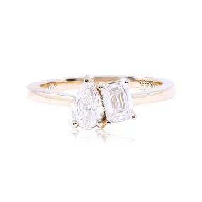 14K YELLOW GOLD TOI ET MOI TWO STONE DIAMOND ENGAGEMENT RING - 0.97CTW