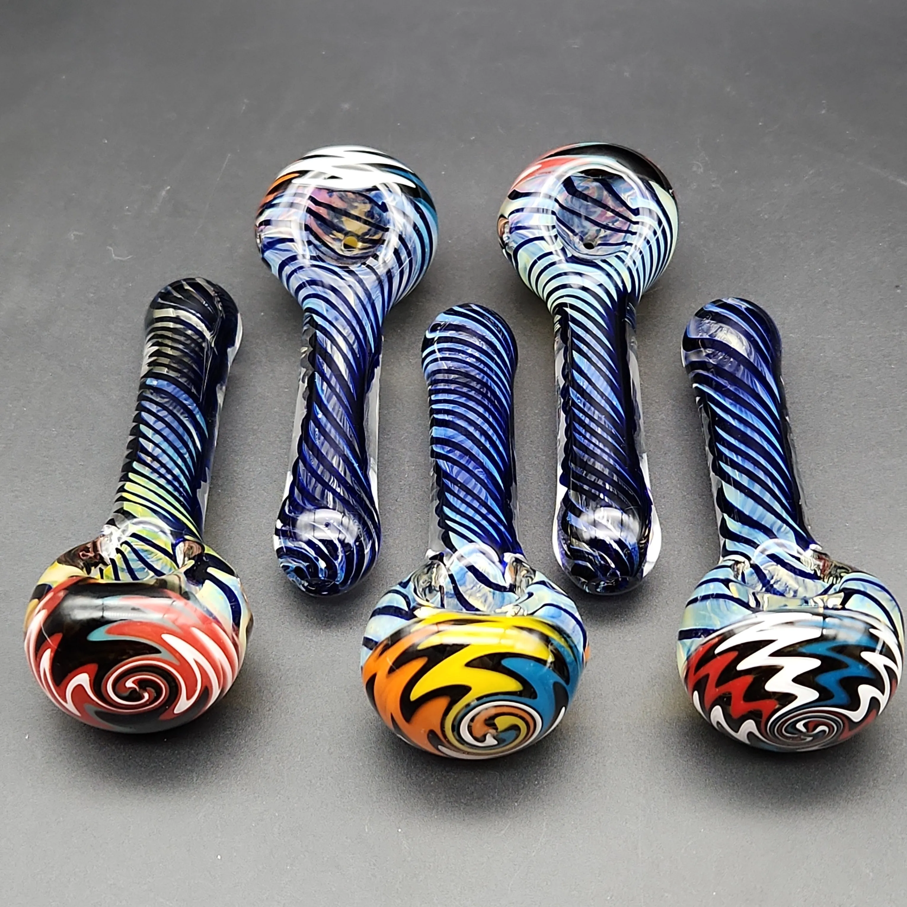 4.5 Color Swirl Wig Wag Hand Pipe