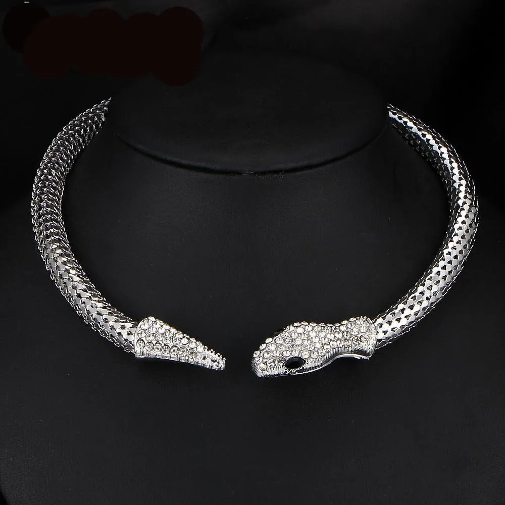 Coiling Snake Choker