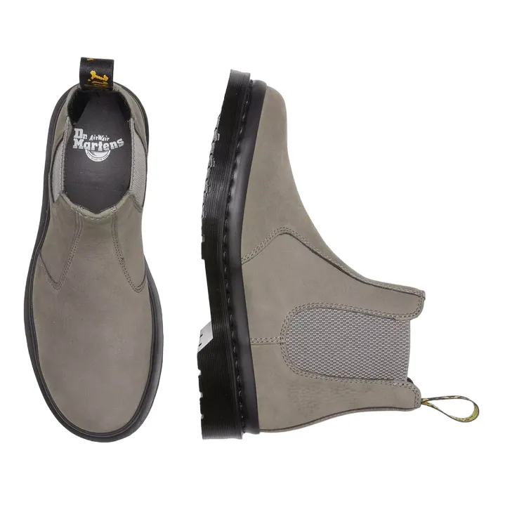 Dr. Martens Chelsea boot 2976 in worked nubuck 31130059 nickel gray