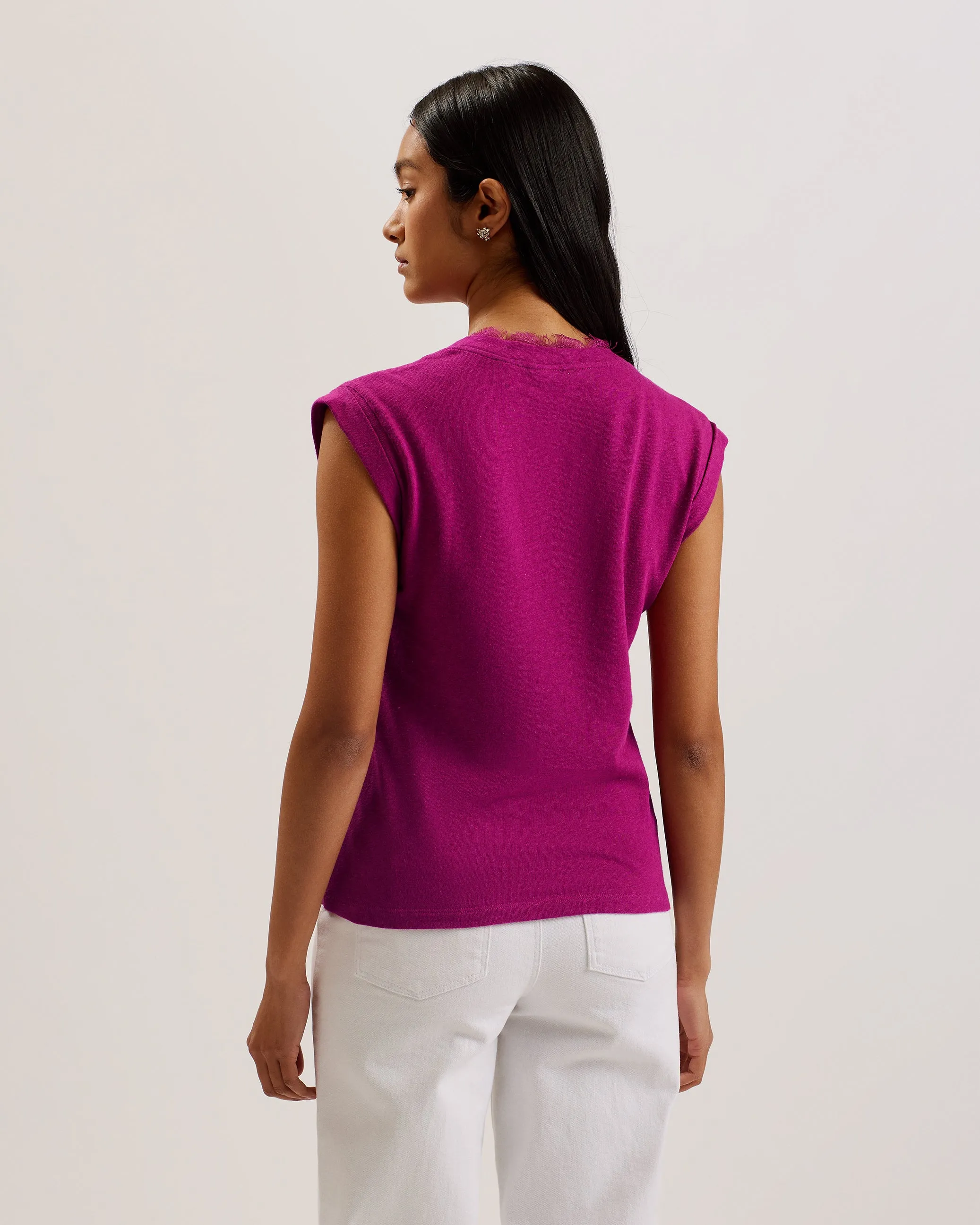 Effiy V-Neck Vest With Lace Neckline Purple