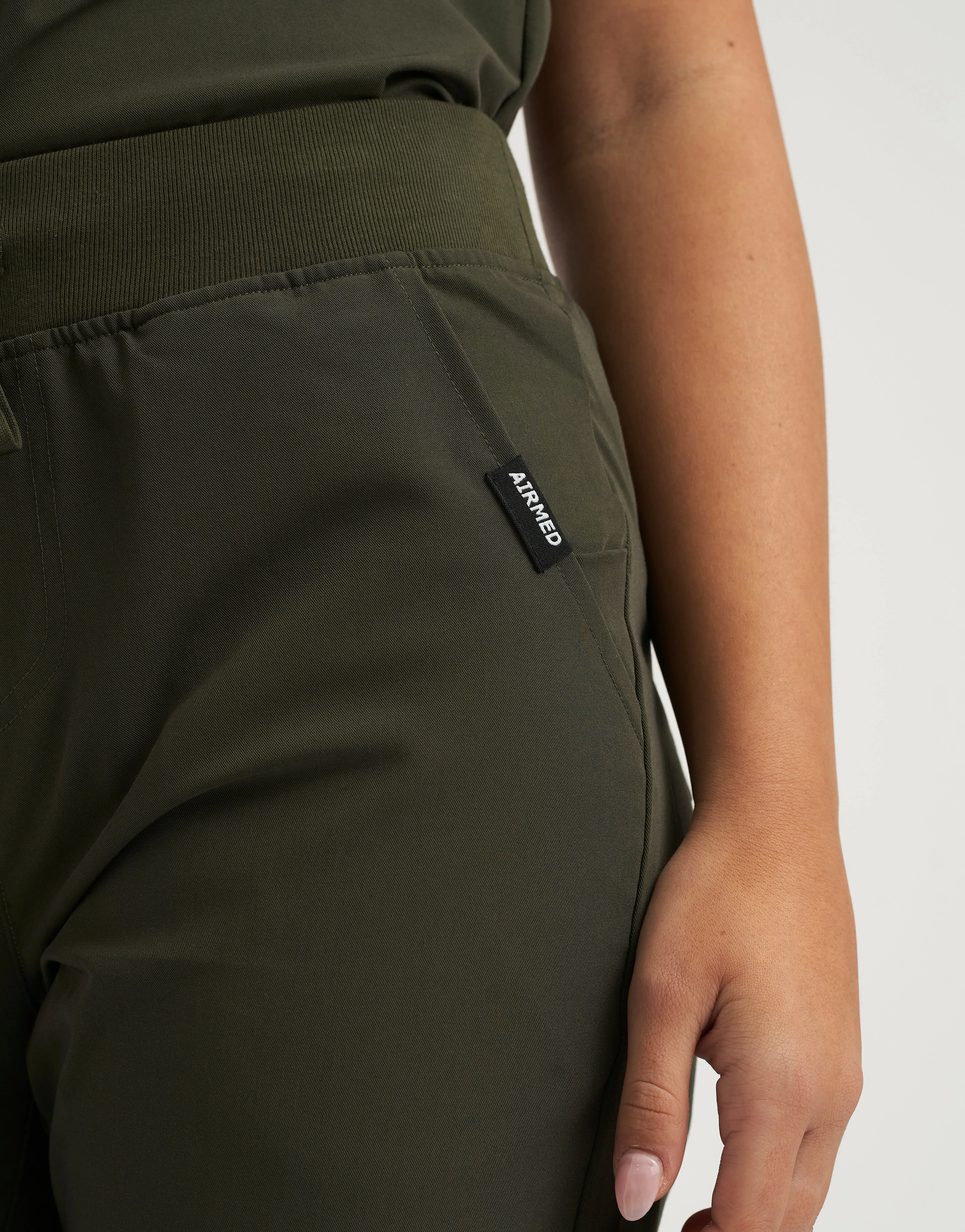 Essential Jogger Scrub Pants - Khaki Green