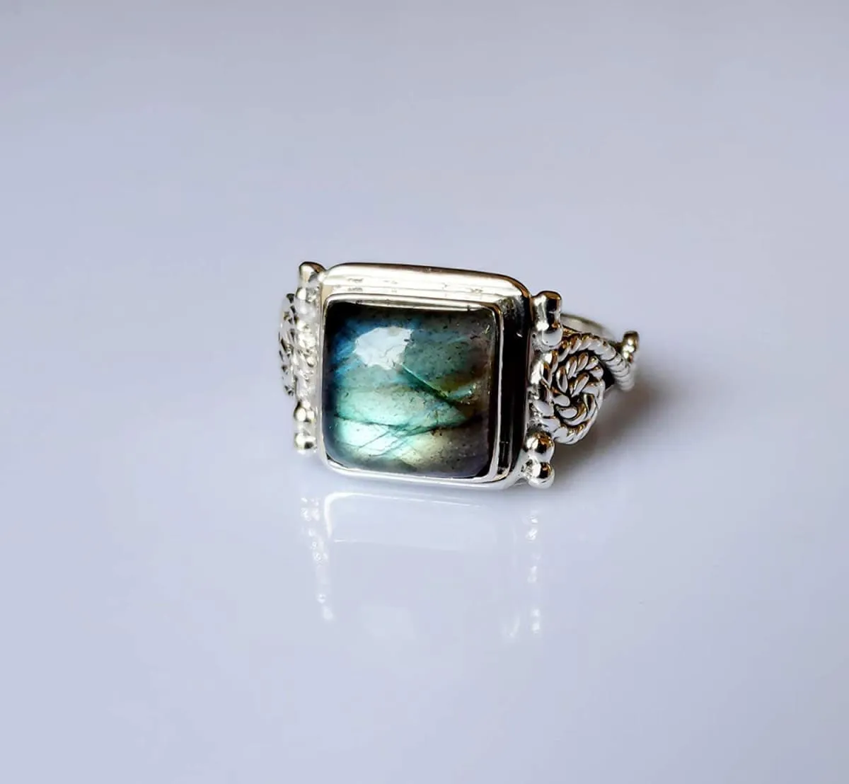 Navya Craft Labradorite 925 Solid Sterling Silver Handmade Ring Size 3-13 US